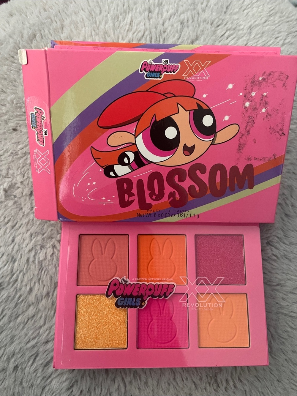 Revolution The Powerpuff Girls Blossom Eyeshadow Palette - Pink, Orange, Gold